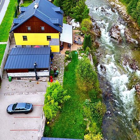 Apartmany Nad Rekou Svoboda nad Upou Luaran gambar