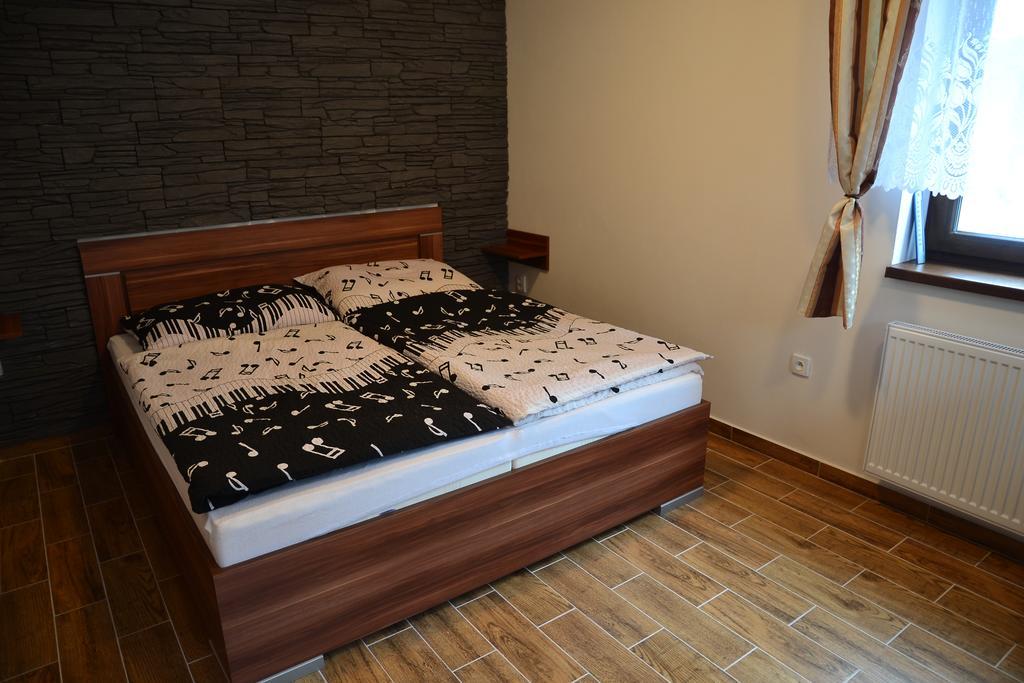 Apartmany Nad Rekou Svoboda nad Upou Luaran gambar